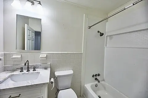 1704 7th St N — Photo 13