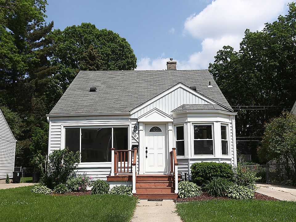 1st image of 904 N Altadena Ave