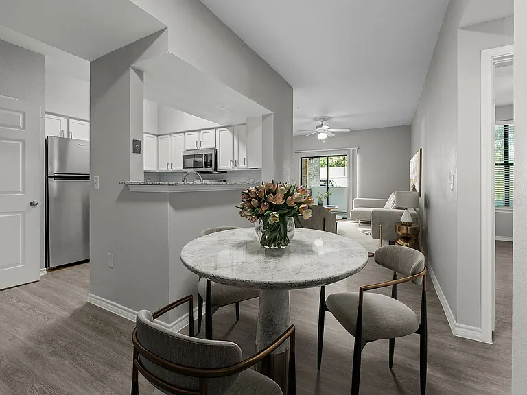 The Ventura Apartments — Photo 11