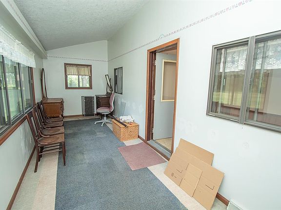 3rd image of 2619 140th St