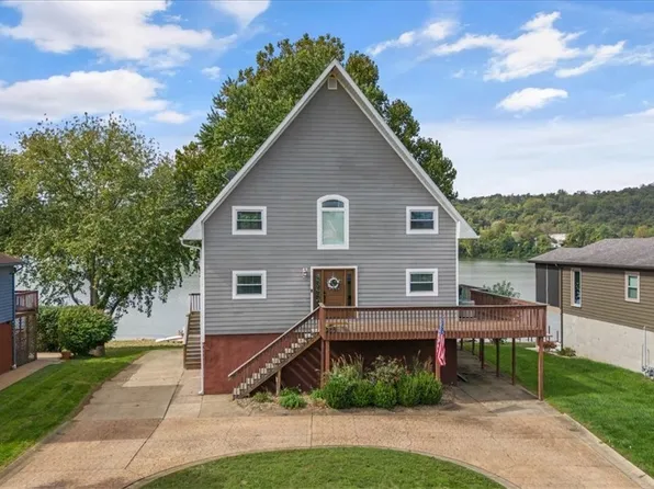 16 Anns Dr, Vienna, WV 26105