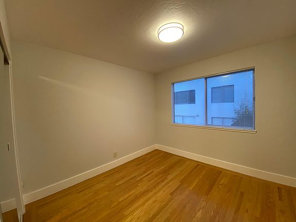 4th image of 2775 Market St