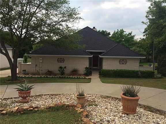 2nd image of 16043 Faircrest Dr