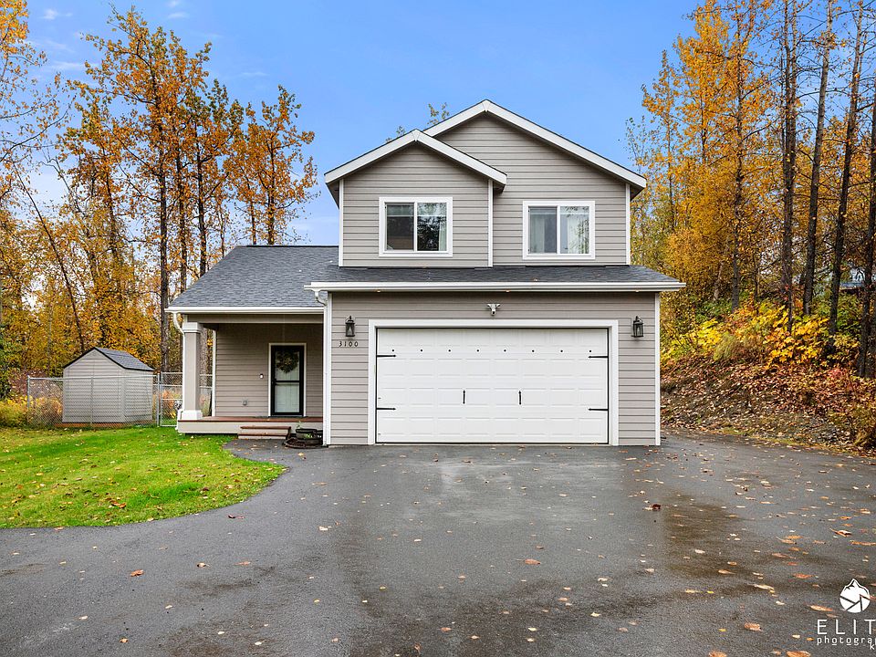3 bed 2.5 bath single family home with 2 car garage