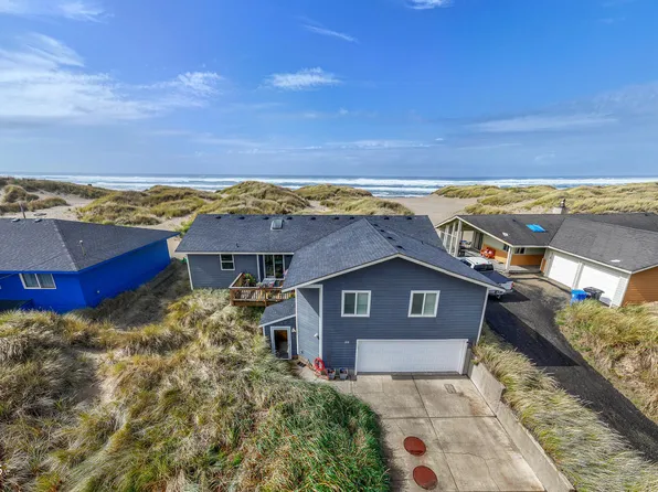 310 NW Oceania Dr, Waldport, OR 97394