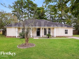 303 Longstreet St, Summerville, SC 29486