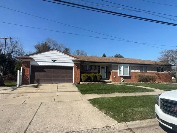 25016 Elmira, Redford, MI 48239