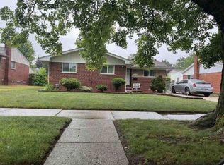 30940 Blossom St, Roseville, MI