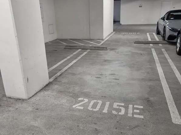 1111 S Grand Ave APT 706, Los Angeles, CA 90015