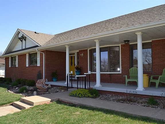 5th image of 2906 Lakeshore Dr