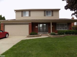 3719 Lancaster Dr, Sterling Heights, MI 48310