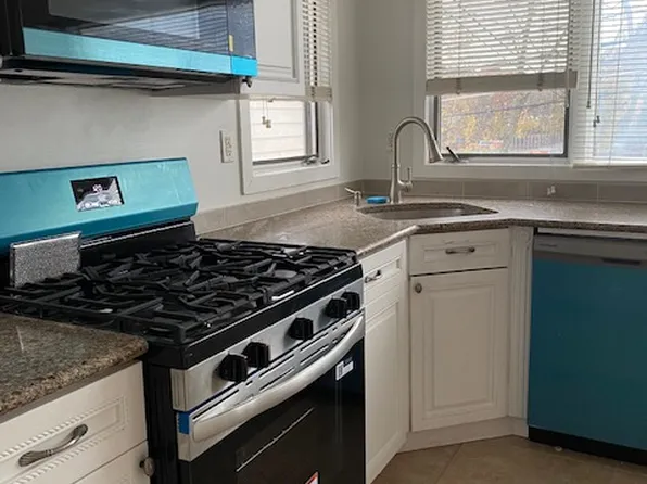 233 Myrtle Avenue image 15 of 34