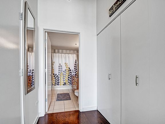2nd image of 1720 S Michigan Ave APT 1506