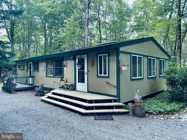 115 Beech Ln, Pocono Lake, PA 18347