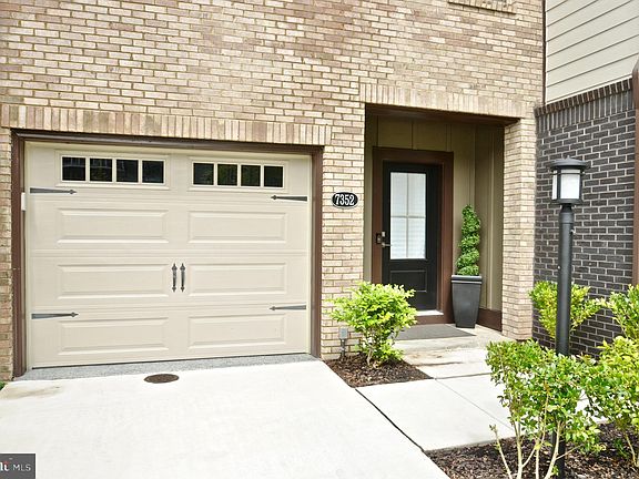 5th image of 7352 Thomas Grant Dr