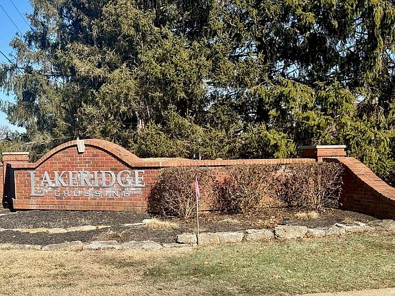 5th image of 2111 Olde Mill Ct