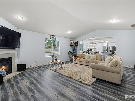 2nd image of 12113 35th Avenue NE