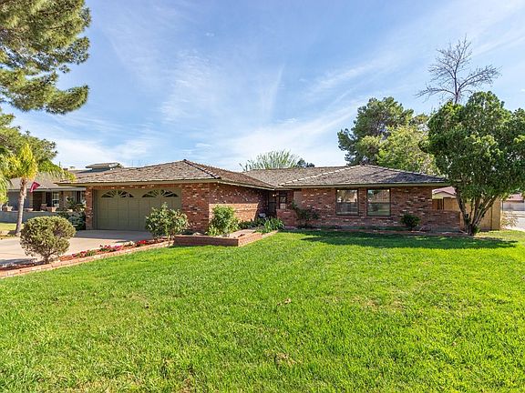 3rd image of 3843 E Caballero Cir