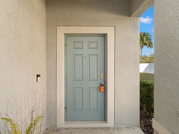 4th image of 7678 Ginger Lily Ct