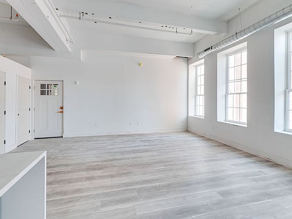2nd image of 1231 Belmont Ave #3-9