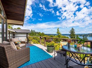 14817 37th Ave NE, Lake Forest Park, WA 98155