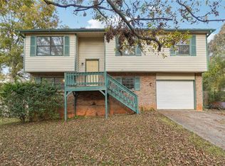 2748 Oxford Dr, Decatur, GA 30034