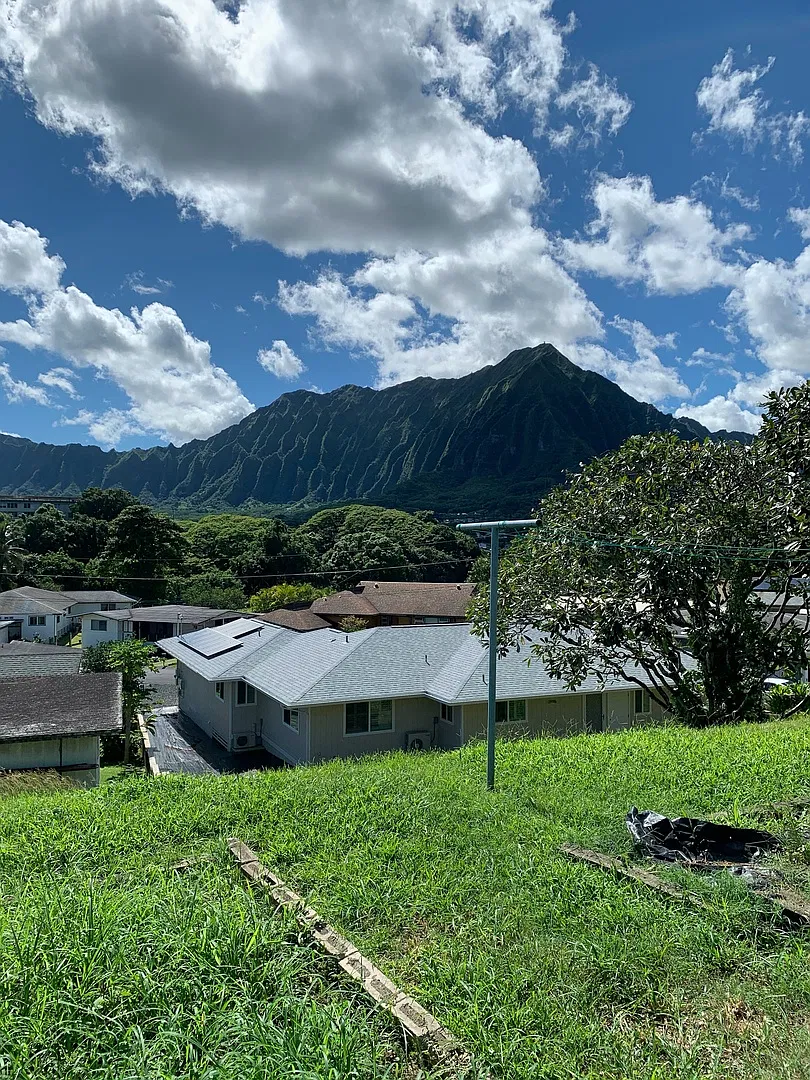 Incredible views of Koolau - 3BR/1BA Home in Kaneohe — Photo 1