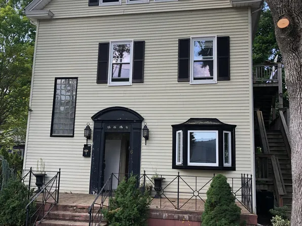 (undisclosed Address), Attleboro, MA 02703