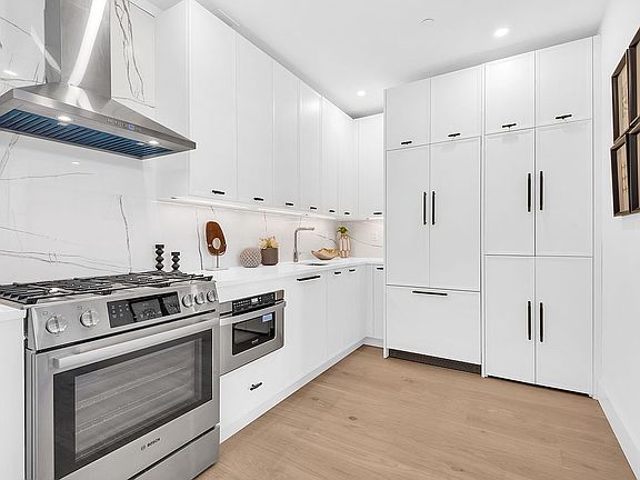 5th image of 50-07 5th St #5C