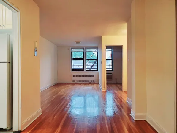 60 Turner Place image 1 of 6