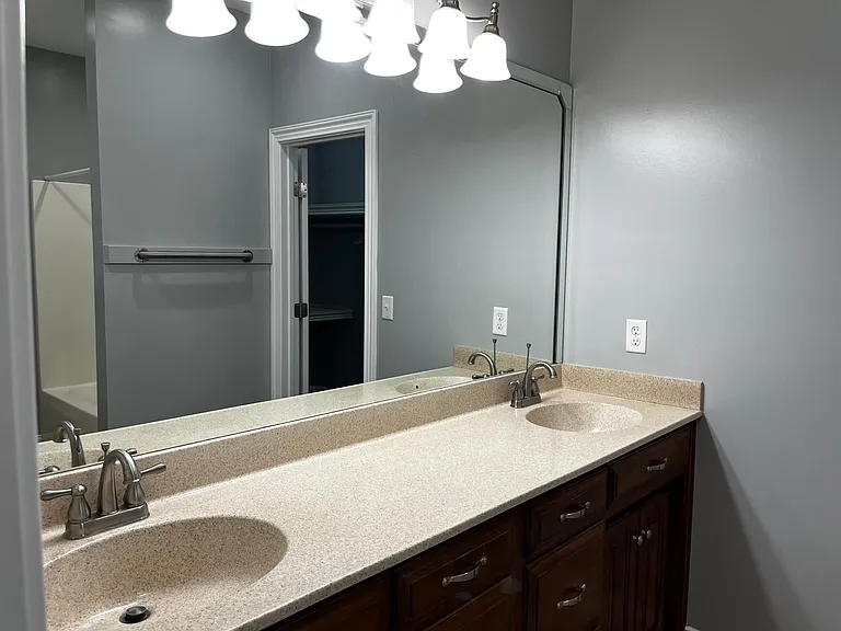 3485 Lenox Dr — Photo 17