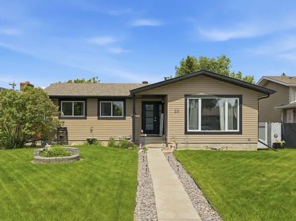 29 Winchester Ave, Spruce Grove, AB T7X 1L5