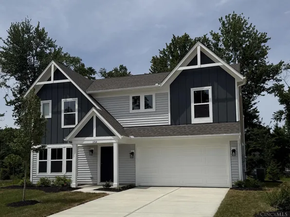 1204 Buxton Oaks Dr, Amelia, OH 45102