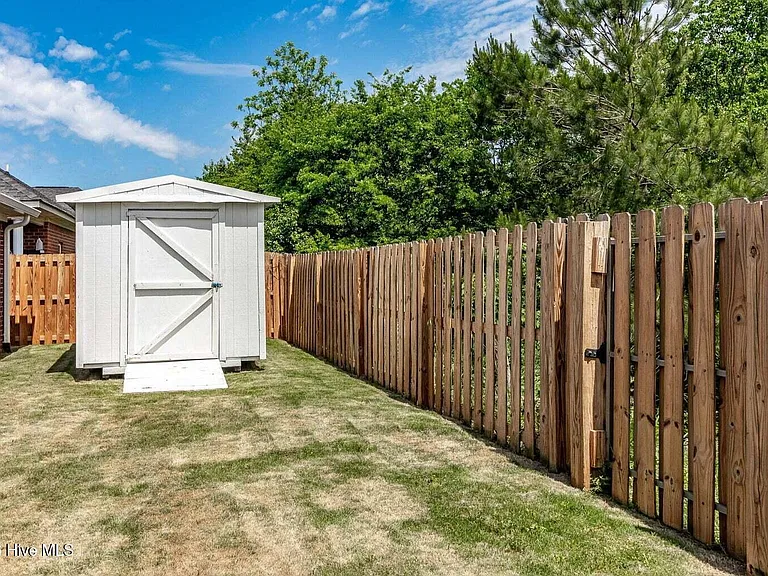4458 Galway Dr — Photo 48