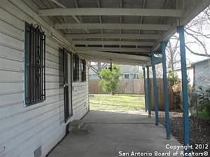 4th image of 1411 Barney Ave