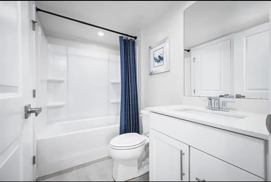 4 bed, 3.5 bath, 2237 sqft, $3,100 — Photo 4