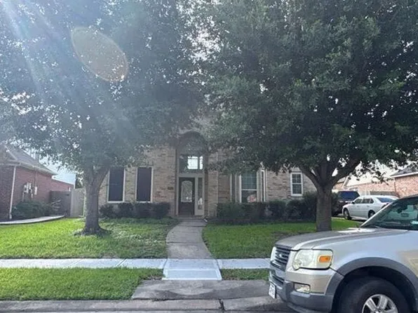 2505 Quiet Lake Ct, Pearland, TX 77584