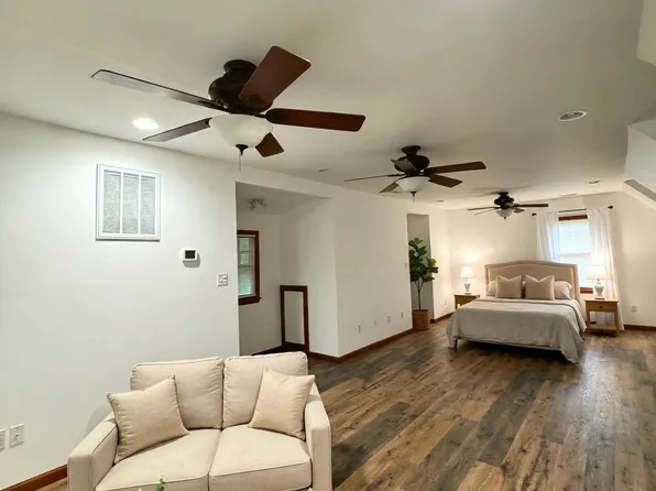 7054 Executive Cir, Denver, NC 28037