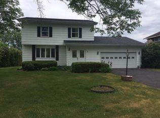 5 Pinewood Dr, Plattsburgh, NY 12901