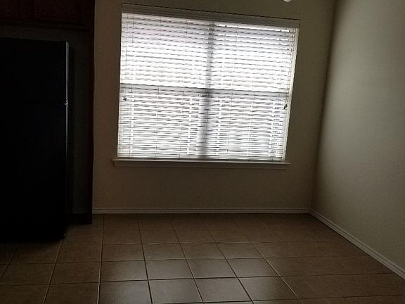 4th image of 11010 Canton Ave