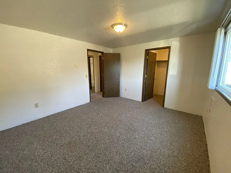 152 NE Atkinson Ct #33 — Photo 12