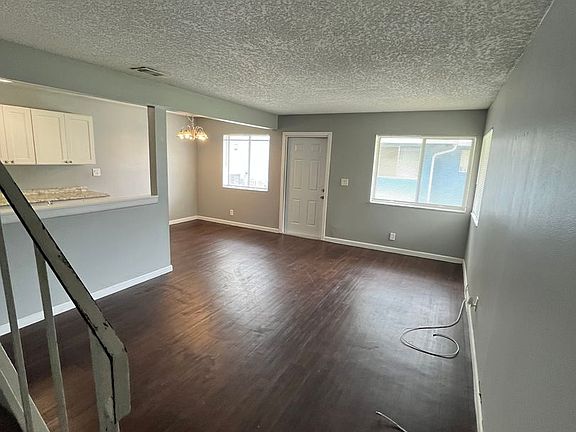 4th image of 804 W Tiffany Dr APT 3