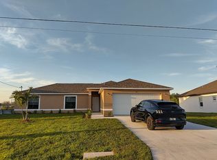 1113 NE 11th Ter, Cape Coral, FL 33909
