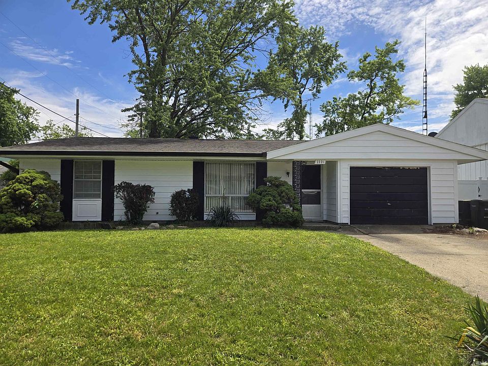 1st image of 2221 Beck Ln