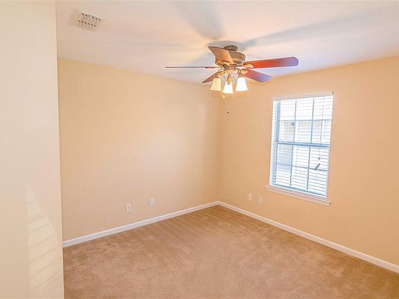 4th image of 941 Saddle Creek Run
