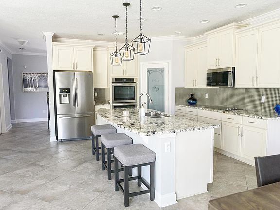 5th image of 3803 Coastal Cove Cir