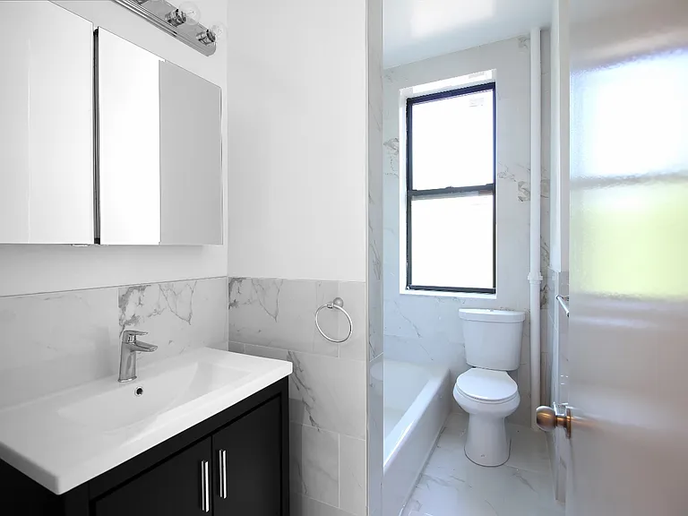 940 Street Nicholass Ave #1J — Photo 10