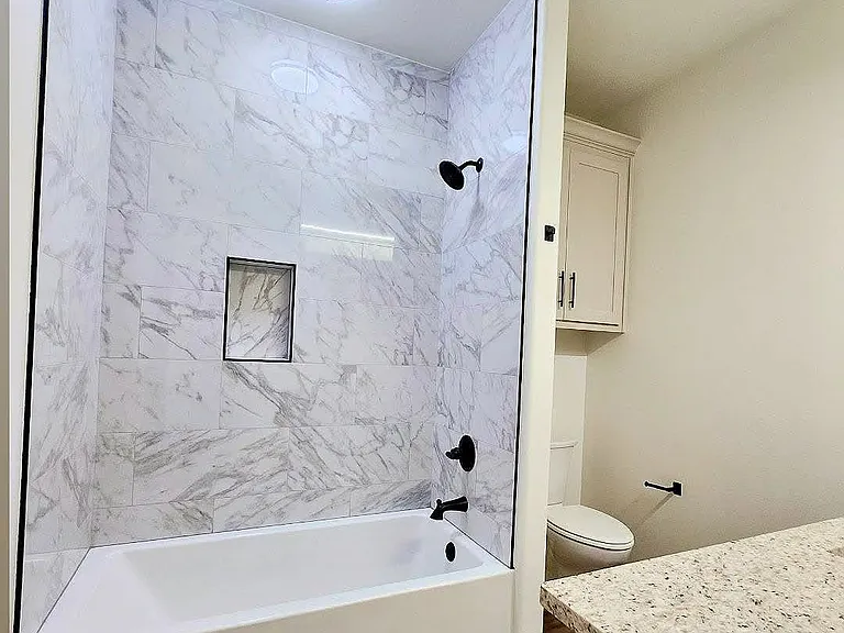 805 Woodridge Cir — Photo 19