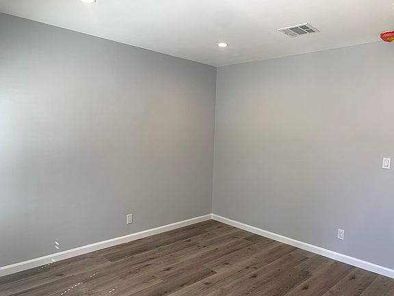 5th image of 2352 1/2 Florencita Ave