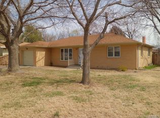 747 S 2nd St, Salina, KS 67401